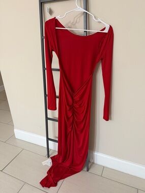 Commense Red Long Sleeve Ruched Gown Low Back